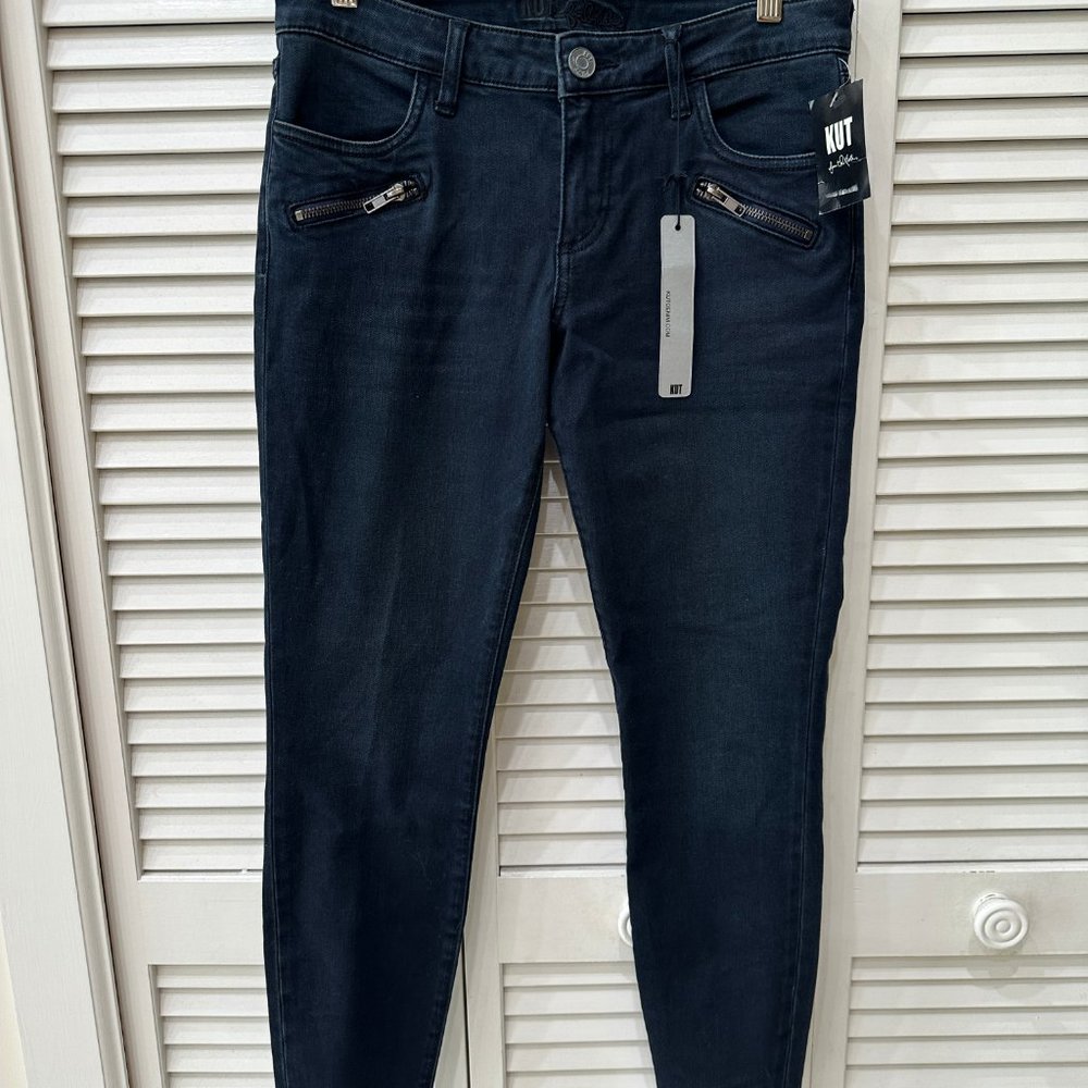 Kut From the Kloth Dark Wash Skinny Jean - Size US 6